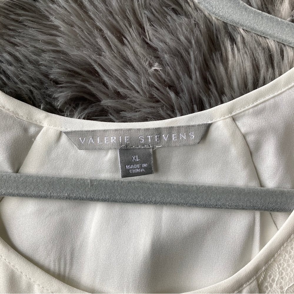Valerie Stevens Women’s White Blouse Size XL - Picture 4 of 9
